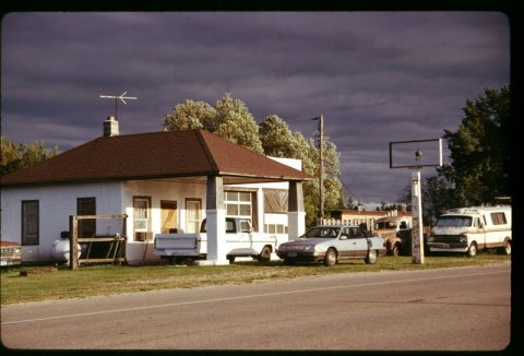 Service station