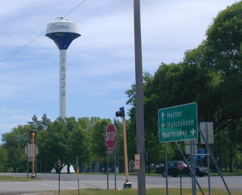 WaterTowerCosmosMN-Panoramio(cropped)