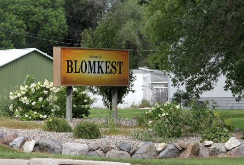 Bloomkest, Minnesota-01