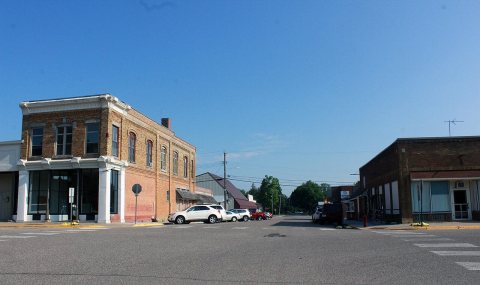 Atlantic Avenue at 3rd Street