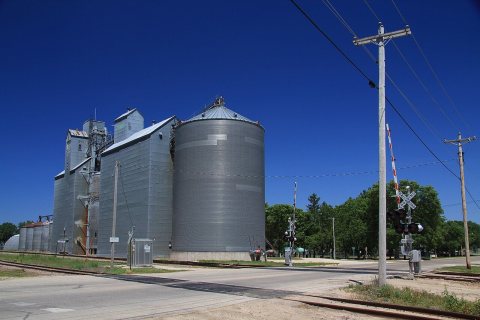 Eyota MN - grain elevator