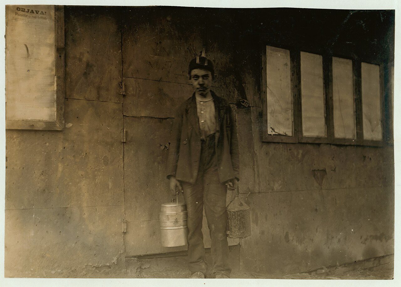 Driver Boy, Barnesville, Mine. LOC nclc.01084