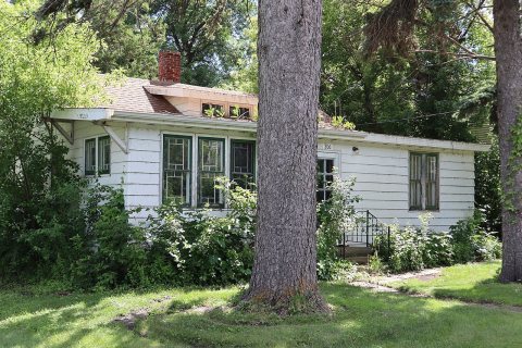 306LakeStBarrettMN
