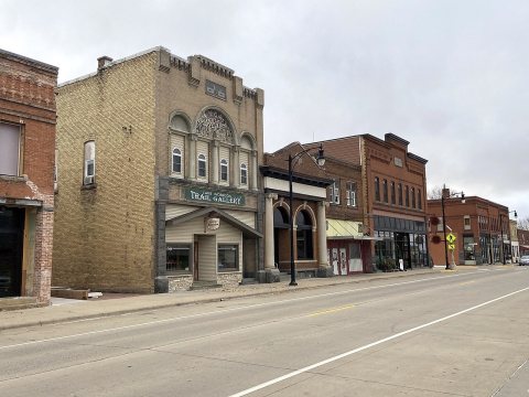 Railroad Avenue, Albany, MN-01