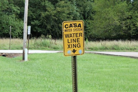 Casa Water Line Sign