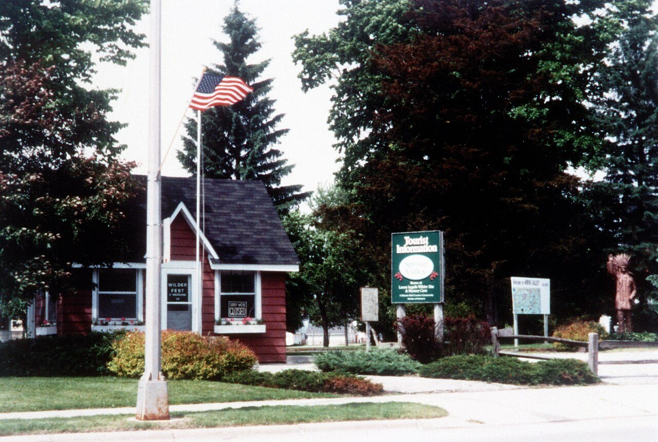 Historic Bluff Country Scenic Byway - Spring Valley Tourist Information Center