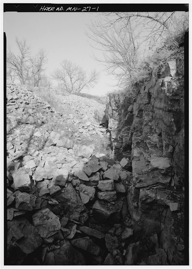 Pipestone National Monument, Rock Quarry, Park Entrance Road, Township 106N, Range 46W