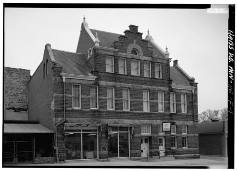 Pipestone Historic District, Old City Hall, Hiawatha Street