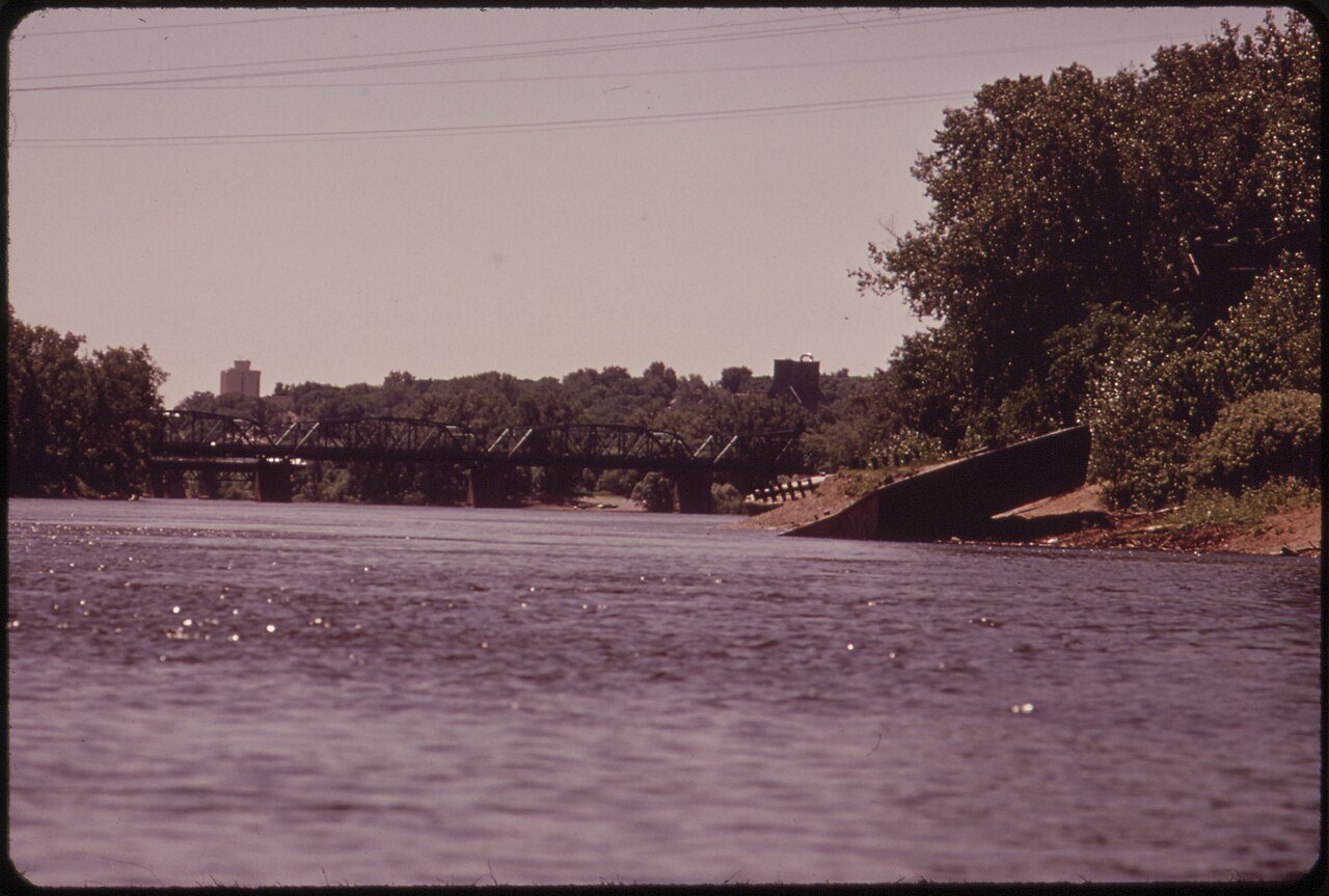WEST BANK OF THE MISSISSIPPI RIVER NEAR 55TH AVENUE, NORTH, IN BROOKLYN CENTER, A SUBURB OF MINNEAPOLIS