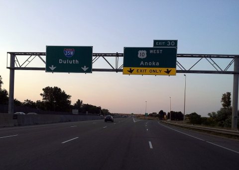 35W - Shoreview, MN - panoramio (1)