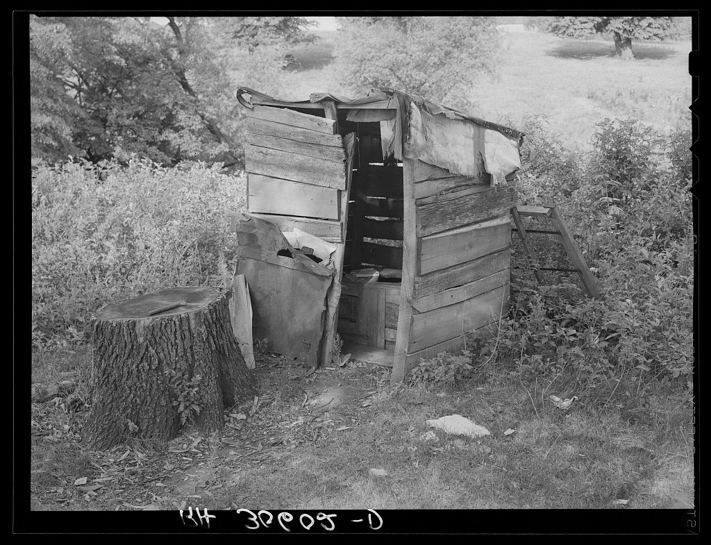 Privy of Mexican beet worker's family near Chaska, Minnesota