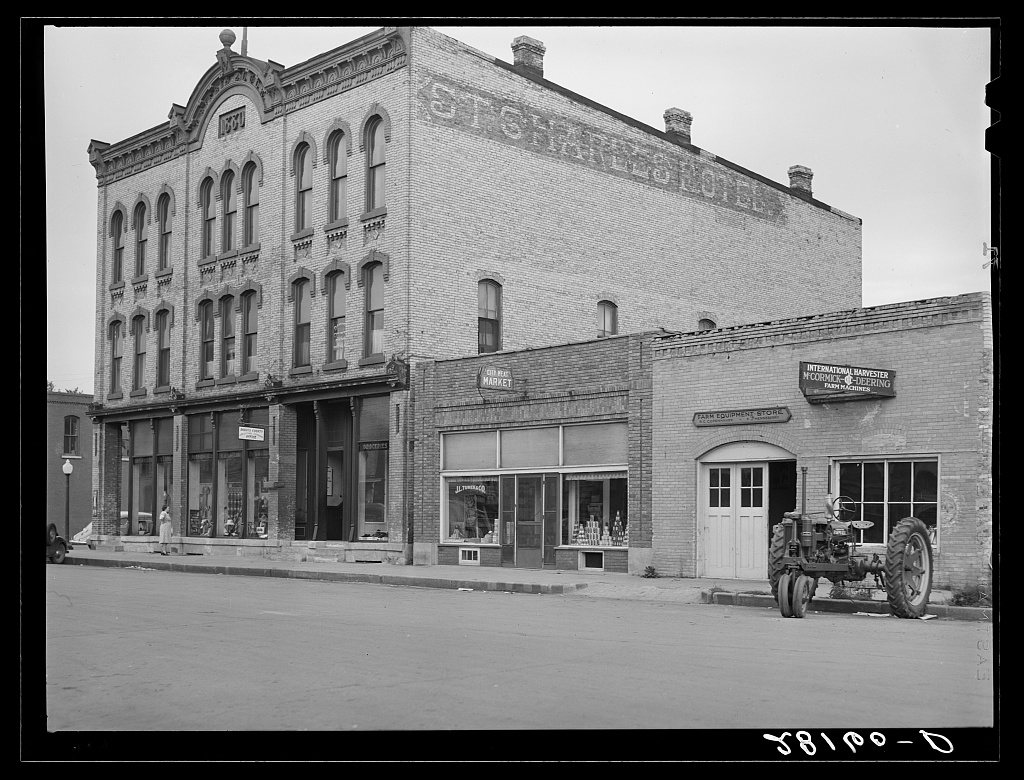 Stores. Farmington, Minnesota