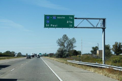 Int94wRoad-CR15-MN95s-CR19-OverheadSign