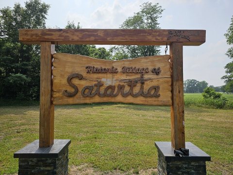 WelcomeToSatartiaSign