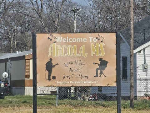 ArcolaMSWelcomeSign