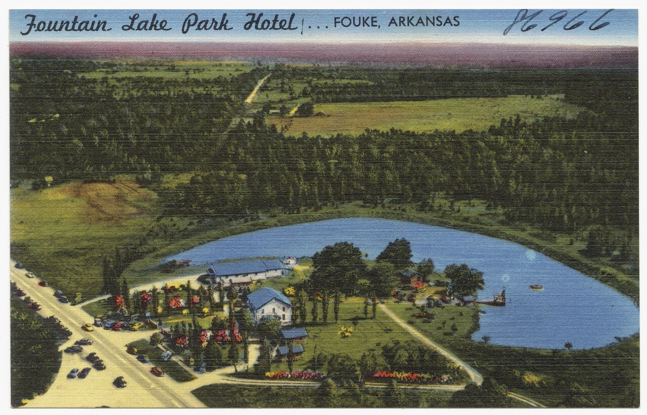 Fountain Lake Park Hotel