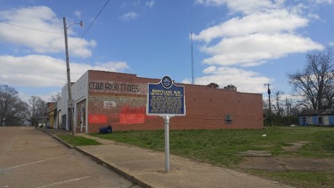 SunnylandSlimQuitmanCountyBluesTrailMarker