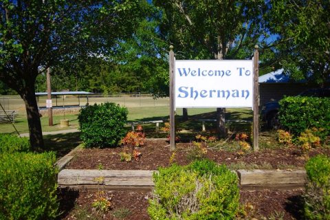 Sherman-welcome-sign-ms