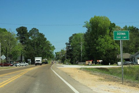MS8 East - Derma Sign