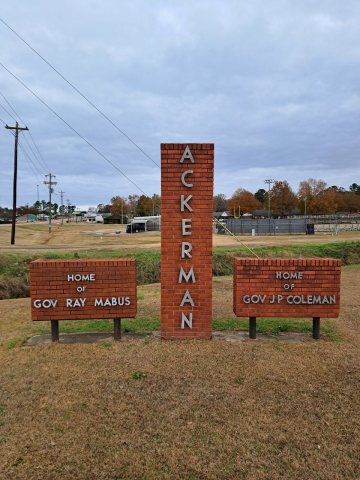 Ackerman Welcome sign brick