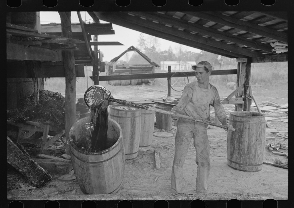 Turpentine still