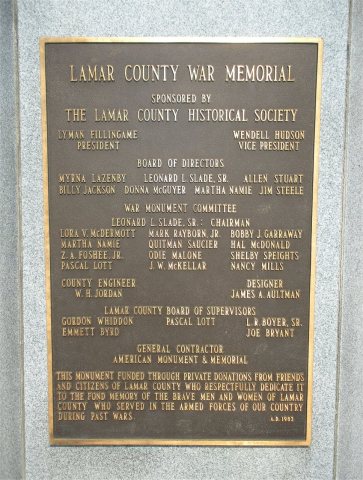 CloseUpofWarMemorial