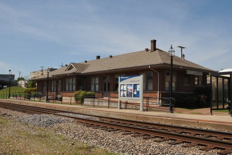 ILLINOIS CENTRAL RAILROAD PASSENGER DEPOT, HAZELHURST, COPIAH COUNTY, MS