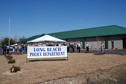 FEMA - 37545 - Long Beach Police Department ribbon cutting in Mississippi