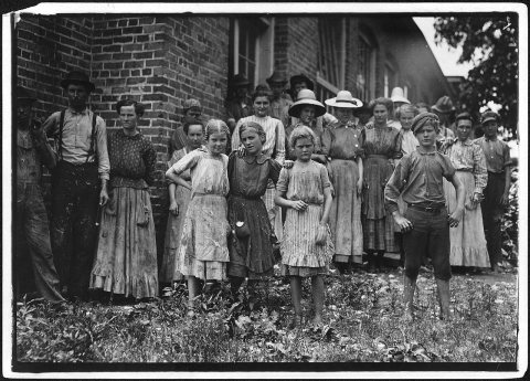 Force working in West Point Cotton Mills. West Point, Miss