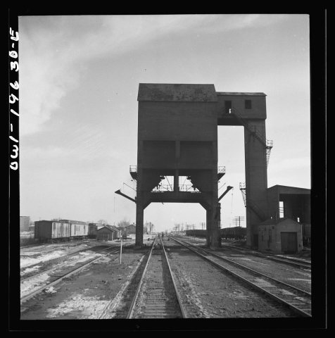 Baring, Missouri. The coal chute along the Atchison, Topeka, and Santa Fe Railroad between Fort Madison, Iowa and Marce…