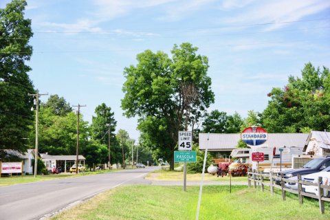 Pascola-County-Road-B-mo