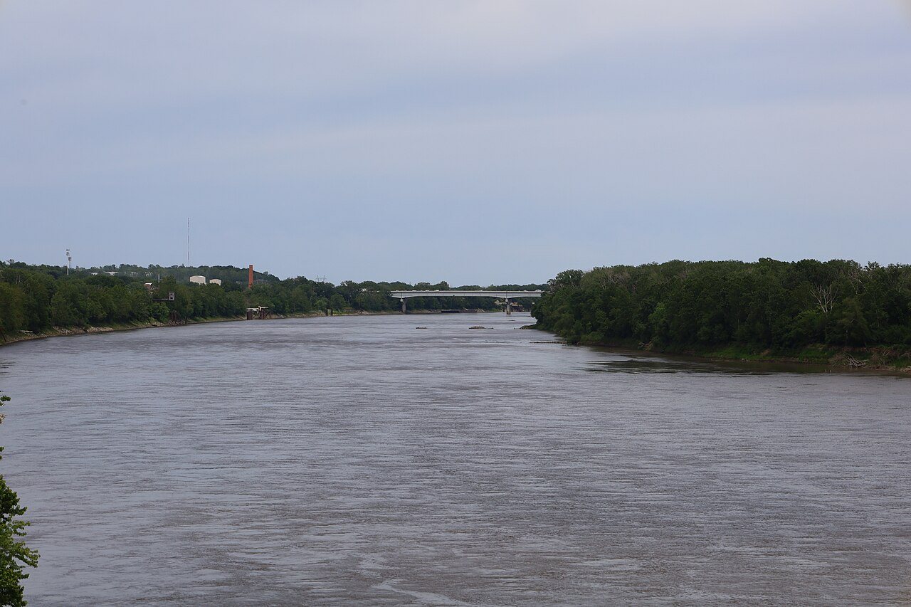Interstate 435 Missouri River East Bridge 2025a