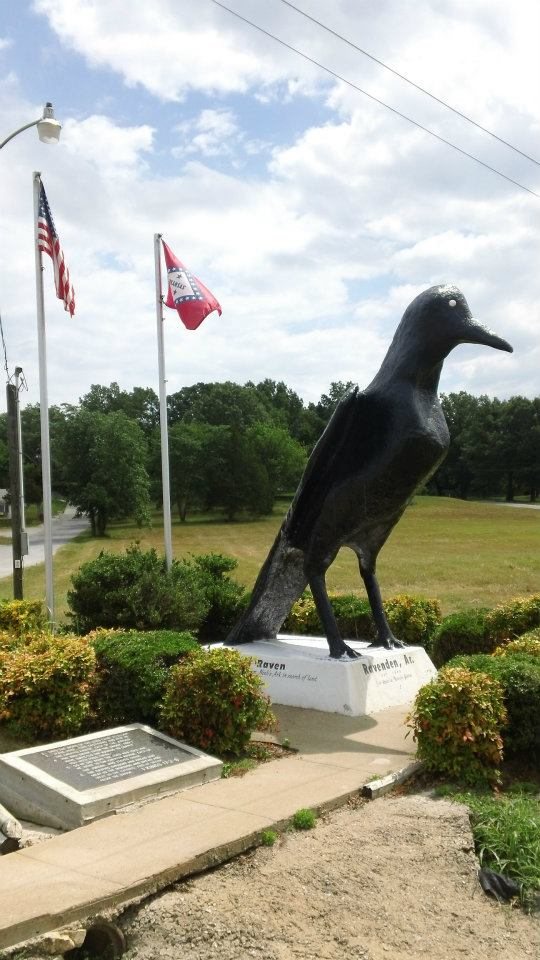 Ravenden Arkansas Statue