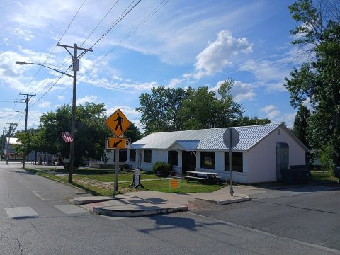 Diamond, Missouri - Sideline Cafe