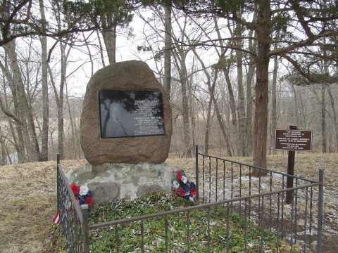 Daniel Boone Burial Site