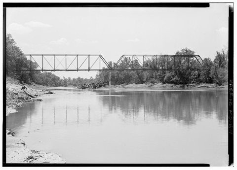 Osceola Bridge, Spanning Osage River