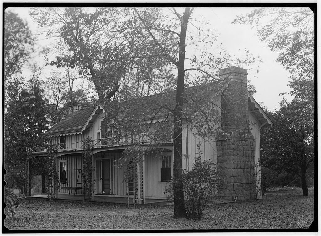Armstrong House, 700 East Collins Avenue