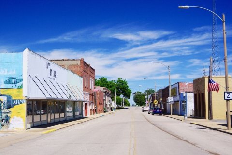 Bernie-Main-Street-mo