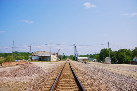 Mansfield-RR-tracks-mo