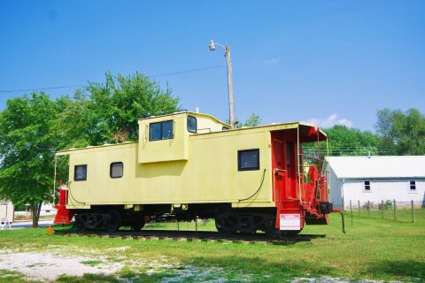 Mansfield-caboose-mo