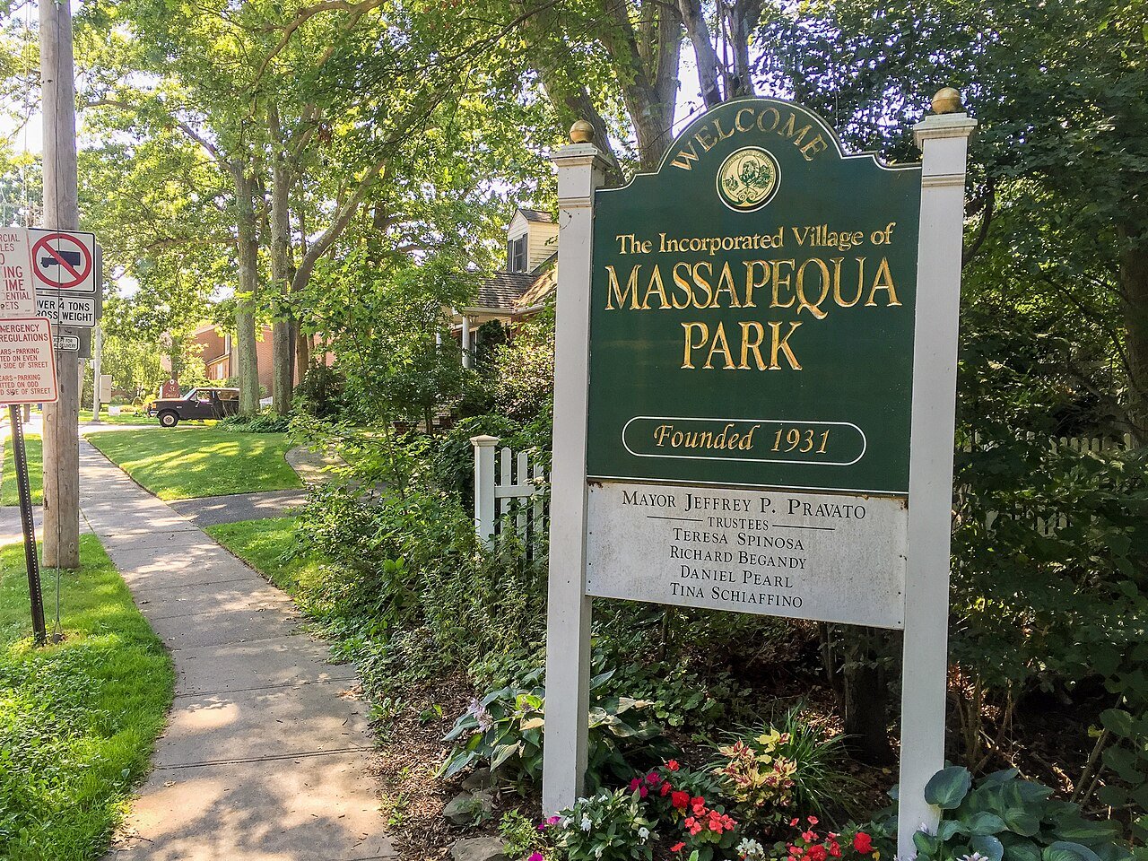 Massapequa Park