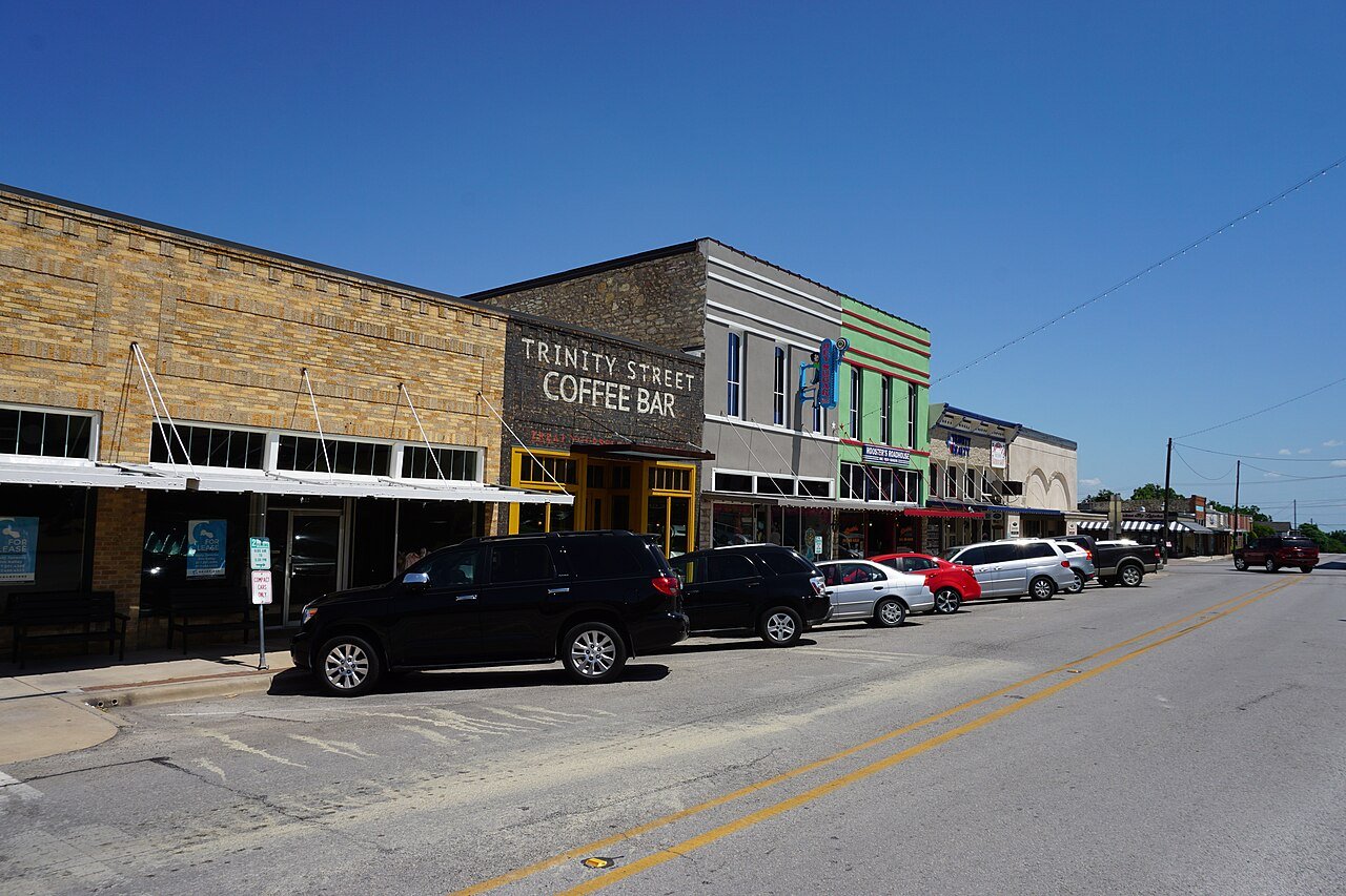 Decatur June 2018 03 (N Trinity Street)