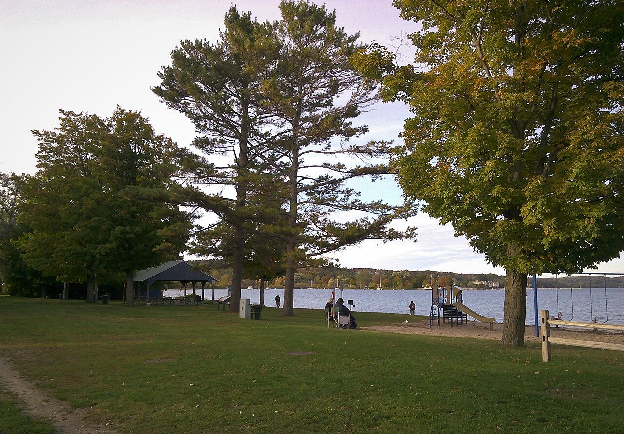 Suttons Bay
