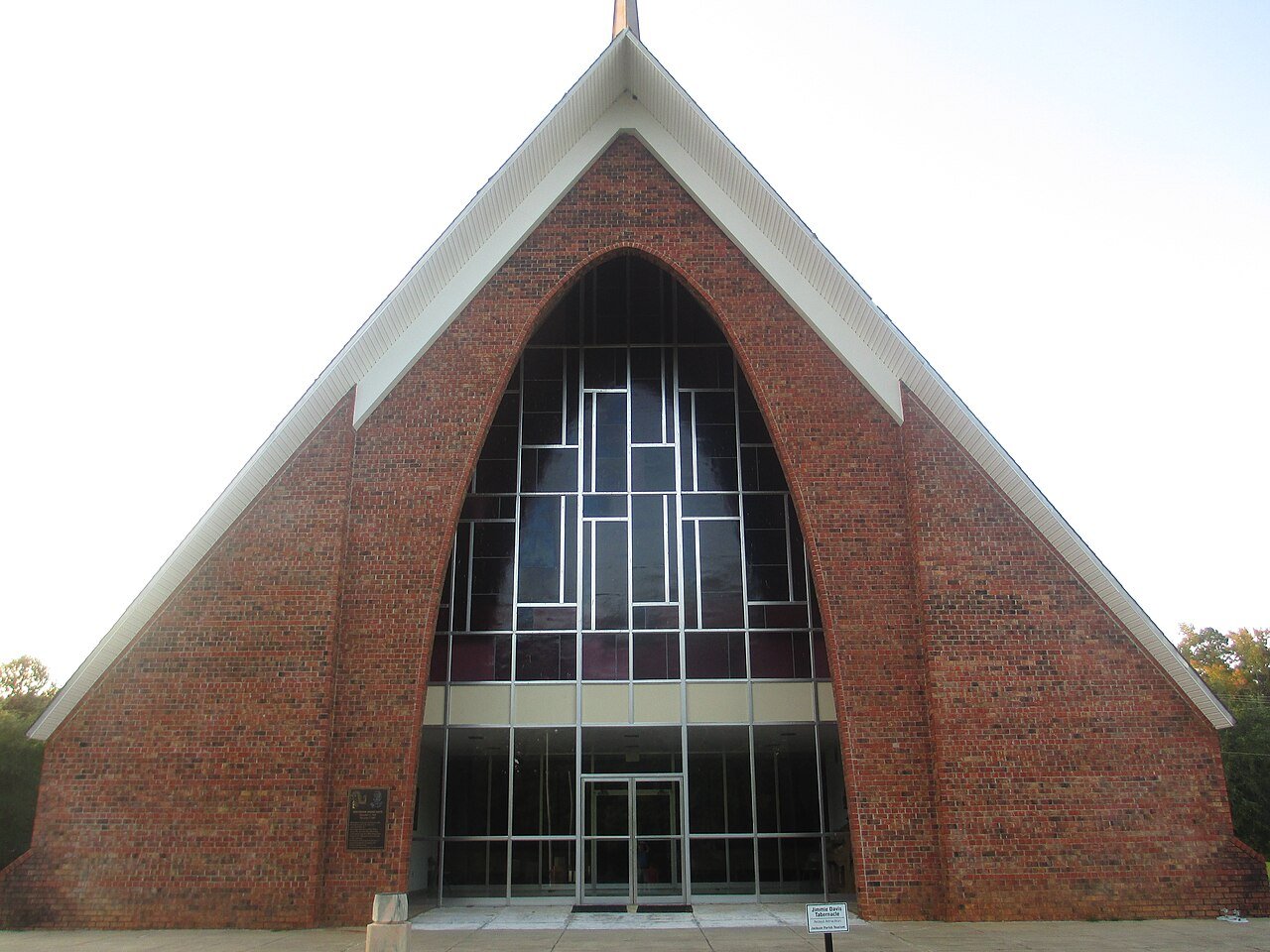 Front view, Jimmie Davis Tabernacle IMG 5804