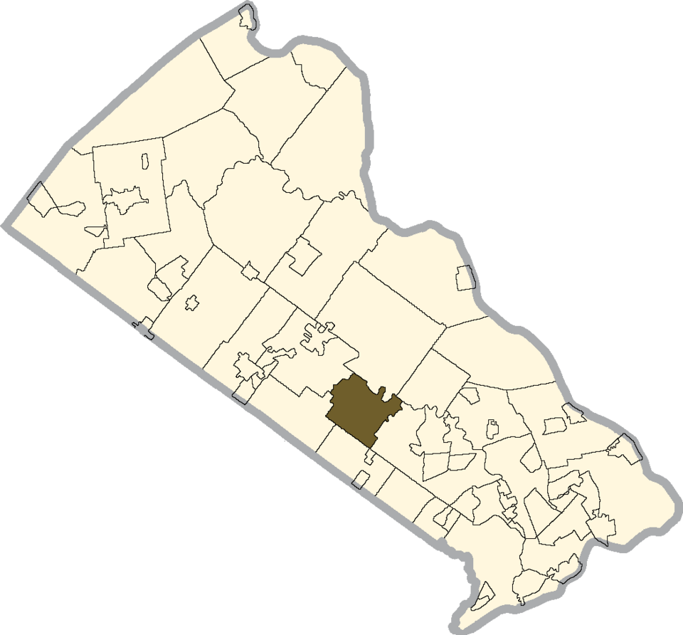Locator map of Warwick